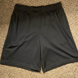 Tek Gear Men’s Medium Shorts
